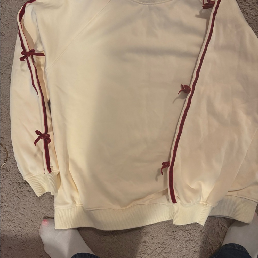 Pretty Garbage Cream Sweatshirt